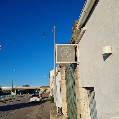 La Rose Du Cèdre, Chambre d'Hôtes à Gray