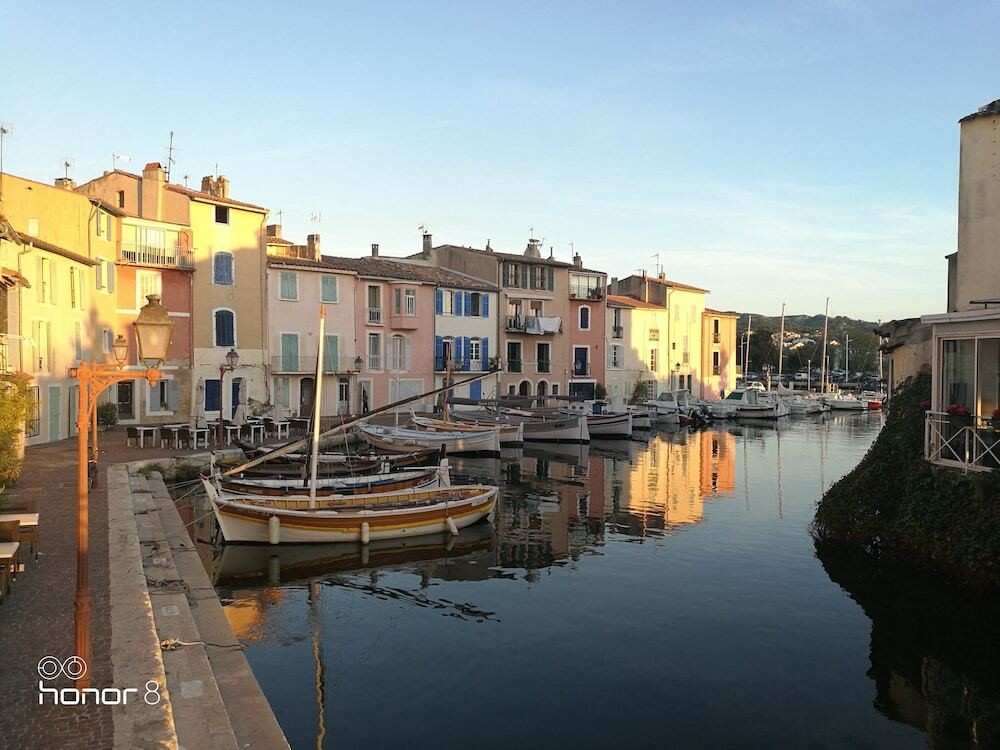 La Cigalière Chambres d'hôtes, Chambre d'Hôtes à Martigues