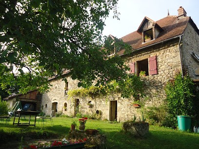 Les 7 Lucarnes, Chambre d'Hôtes à Latouille-Lentillac
