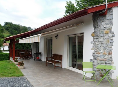 Maison Jauregia - Chambres D'hôtes Et Gîte, Chambre d'Hôtes à Saint-Esteben