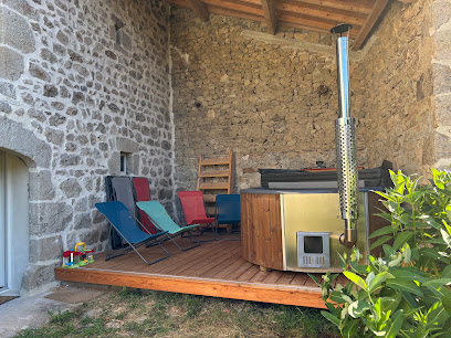 Gite Des Beaux Arts, Maison D'hôtes à Usson-en-Forez