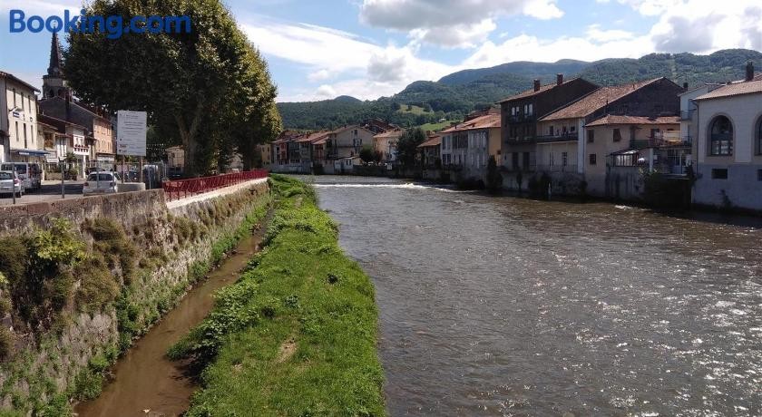 Le Patio Gironnais, Chambre d'Hôtes à Saint-Girons