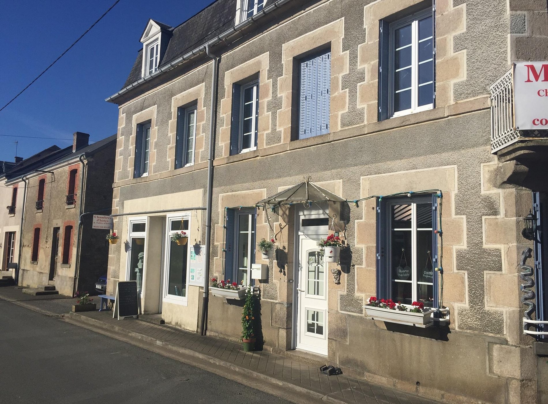 Sorghum House Bed & Breakfast, Chambre d'Hôtes à Saint-Germain-Beaupré