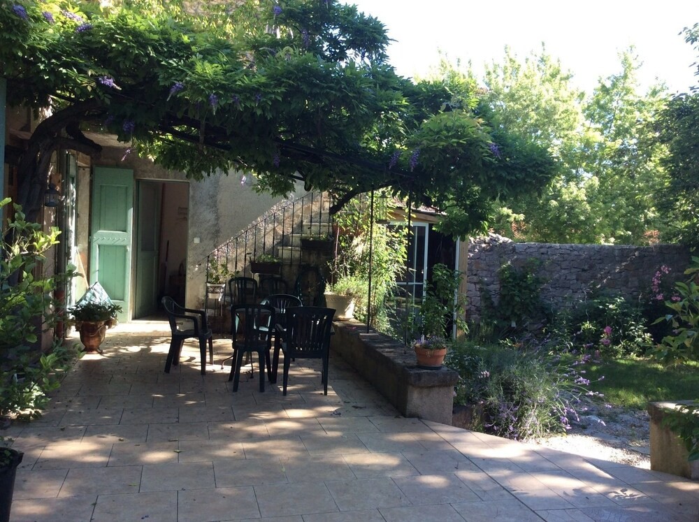 Chambre d'hôte de La Fraternité, Chambre d'Hôtes à Millau