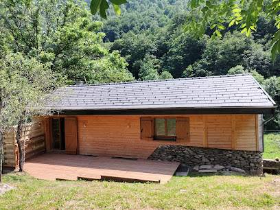 Gîte Les Lauzes Location De Vacances à Auzat