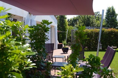 LA VILLA CECILE, Chambre d'Hôtes à Vouhé