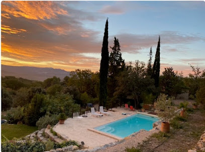 Bastide Provençale L'agarusse, Location De Vacances à Belcodène