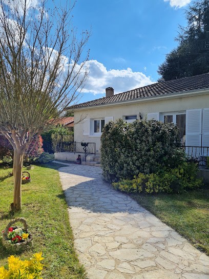 Les cèdres bleus, Chambre d'Hôtes à Saint-Médard-de-Mussidan