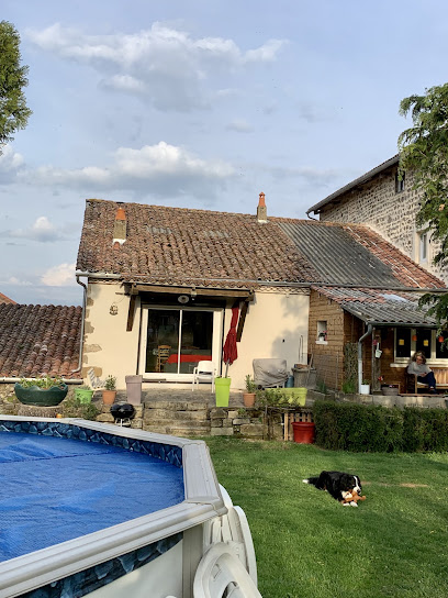 Gîte De La Fontaine, Location De Vacances à Aulhat-Flat
