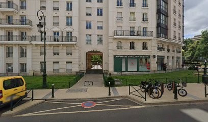 Houseboat in Paris [Péniche Viking], Location de Vacances à Puteaux