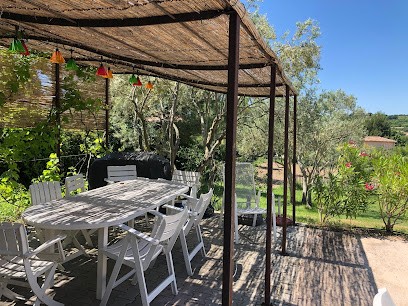 Provence Aux Portes Du Lubéron, Location de Vacances à Malemort-du-Comtat