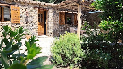 Les Bergeries De Piazzagina, Location de Vacances à Serra-di-Fiumorbo