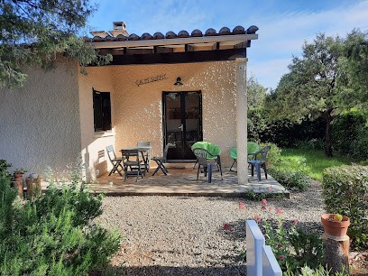 La Maison D'Anne****, Location de Vacances à Méjannes-le-Clap