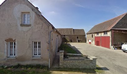 Ferme de Plumeron, Chambre d'Hôtes à Époisses