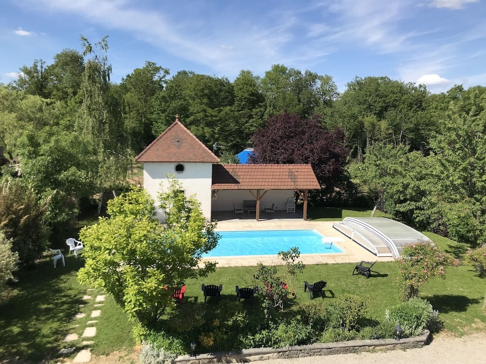 La Grange de Félix, Chambre d'Hôtes à Fontainebrux