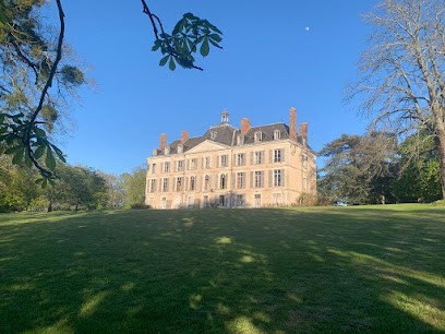 Chateau de Marcault, Location de Vacances à Poilly-lez-Gien