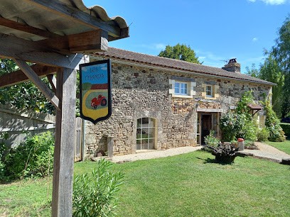 Gîtes Lalaurie En Perigord, Location de Vacances à Sauveterre-la-Lémance