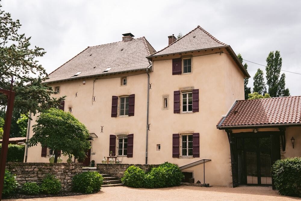 Tomette Singuliere - Rooms D'hôtes - Gîtes - Séminaires - Privatisation - Bien-Être, Maison d'Hôtes à Château