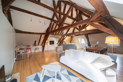 Clos St Eusèbe Appartement Meublé 4 Étoiles **** Auxerre Coeur De Ville, Location De Vacances à Auxerre