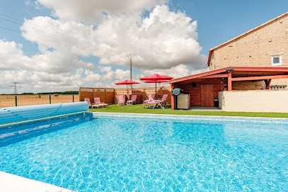 Sans Souci Gites, Location de Vacances à Villeneuve-la-Comtesse