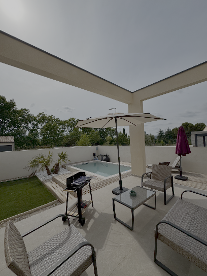 Villa Uzès - Location Saisonnière Avec Piscine Location De Vacances à Uzès