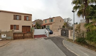 Charme Pinède Sud, Chambre d'Hôtes à Fréjus