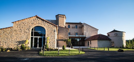 Castel D'Alzac - Gîtes 5 étoiles, Location de Vacances à Saint-Jean-d'Alcapiès