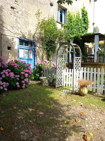 La Maison d'Anna, Chambres d'hôtes, lieu dit Camparnaud, 10 route de Foix, 09000 Ganac Ariege, Chambre d'Hôtes à Ganac