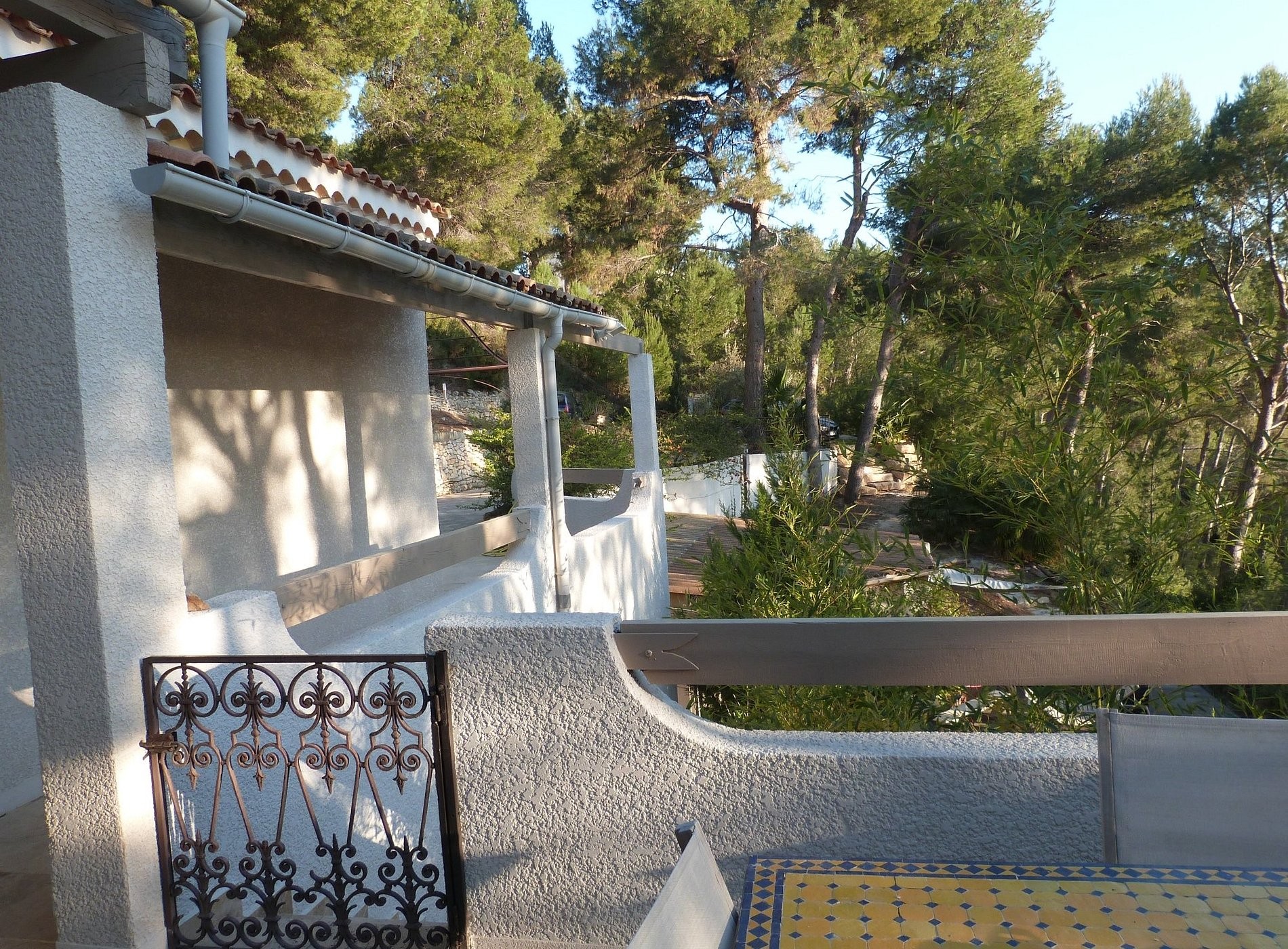 Le Mas des Roches en Provence, Maison d'Hôtes à Velaux