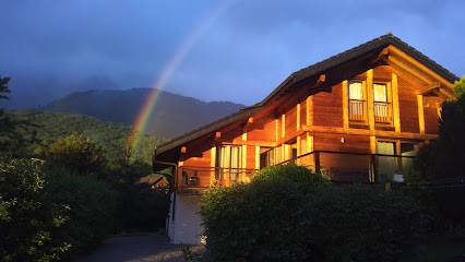 LE CHALET DES DENTS DE LANFON, Maison d'Hôtes à Alex
