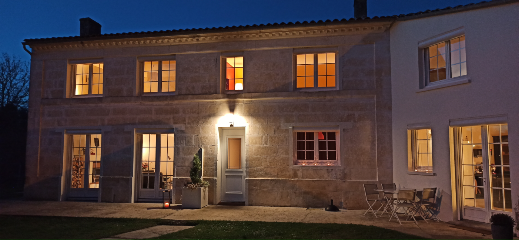 Les Rives Du Rochefollet - Chambres D'hôtes Saintes, Chambre D'hôtes à Saint-Vaize