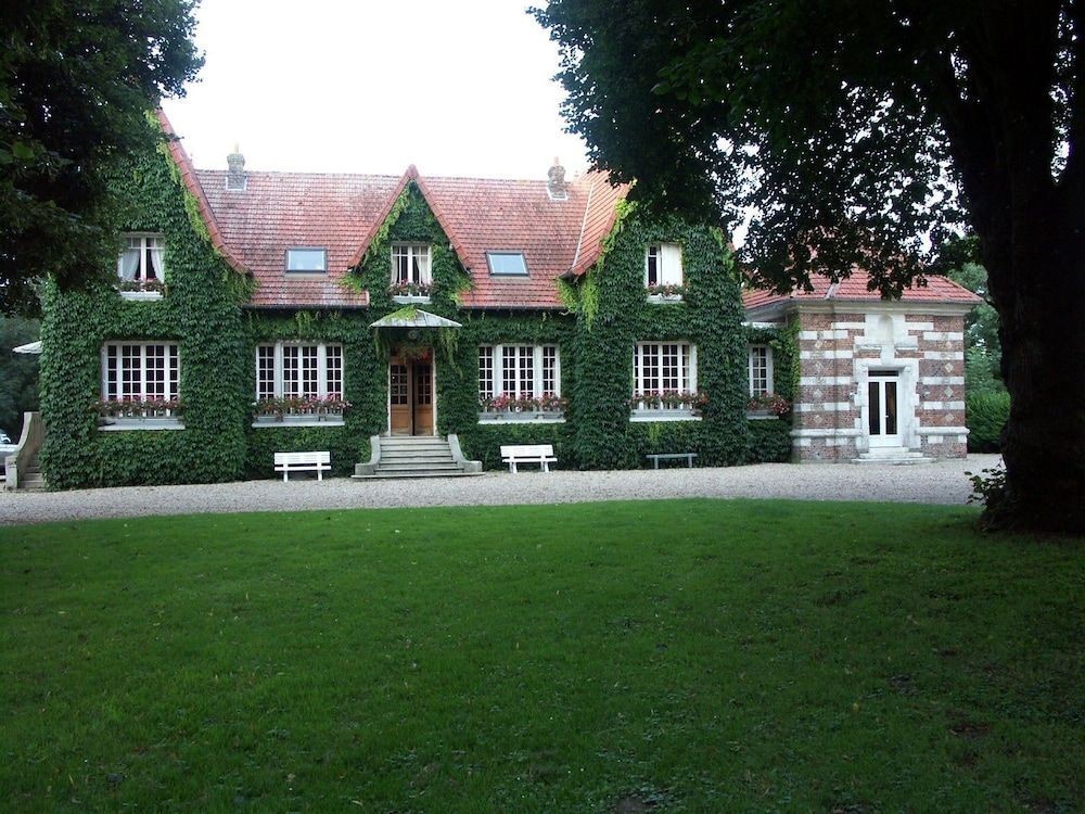 Domaine De La Coudraye, Maison d'Hôtes à La Haye-du-Theil