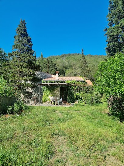 Gîte Ecologique Du Moulin De Galangau, Location de Vacances à Montferrer