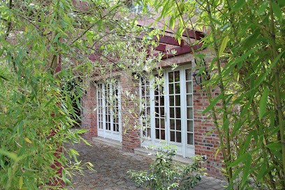 Les Jardins Carnot, Maison d'Hôtes à Compiègne