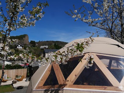 O'CHAMBON: Gîte d'étape randonneur - Nuit insolite - Chambre d'hôte La Maison de Sophie, Chambre d'Hôtes à Chambon-sur-Lac