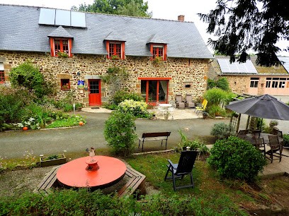 Chambres d'hôtes et Ferme pédagogique La Gasselinais, Chambre d'Hôtes à Ernée