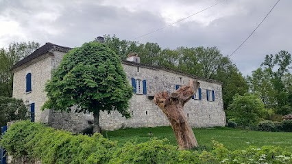 Gites Le Vieux Manoir, Chambre d'Hôtes à Valeilles