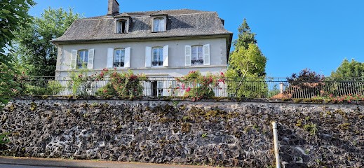 Le Relai De La Reine, Maison d'Hôtes à Vic-sur-Cère