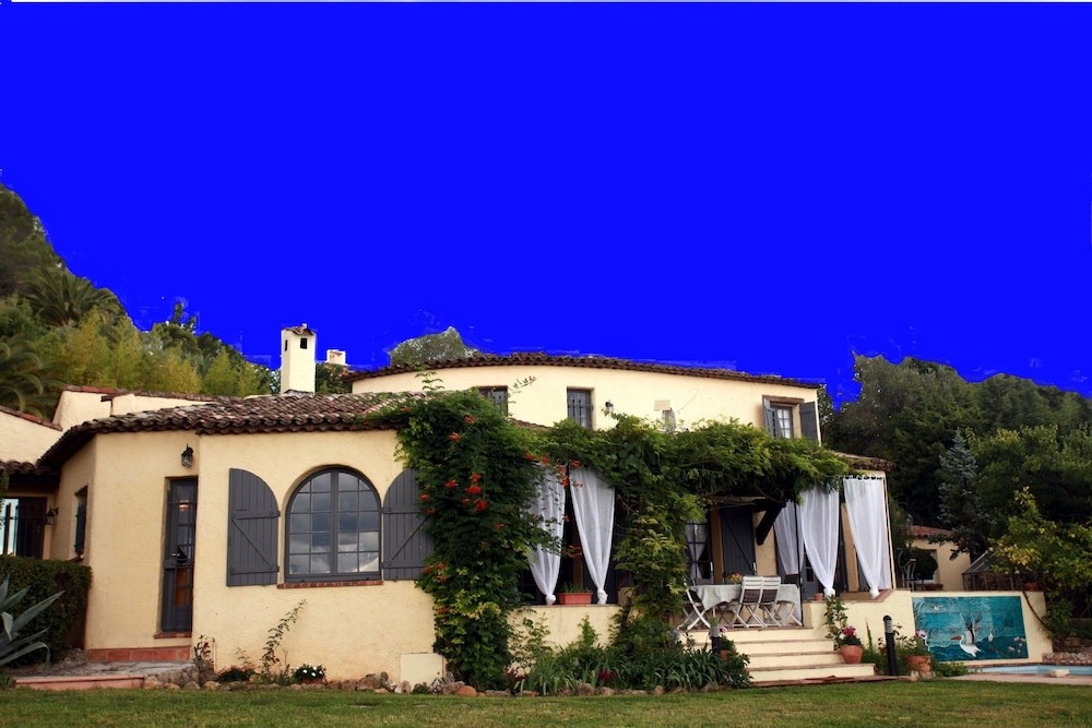 La Pelicane, Chambre d'Hôtes à Mougins