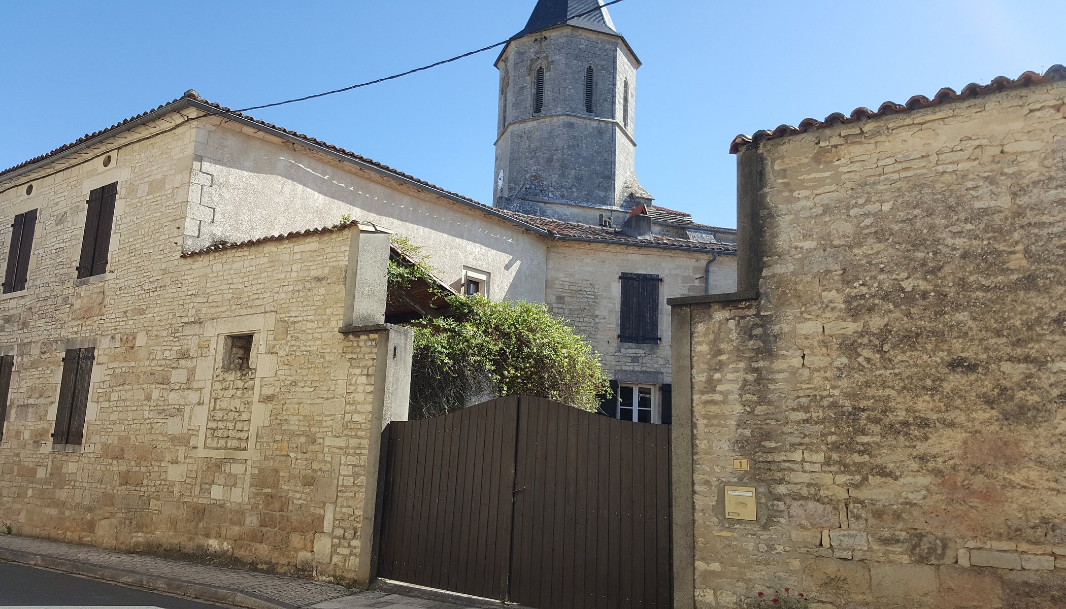 Le Grenier 1 Rue Verte Tusson 16140 France Chambre D'hôtes à Tusson