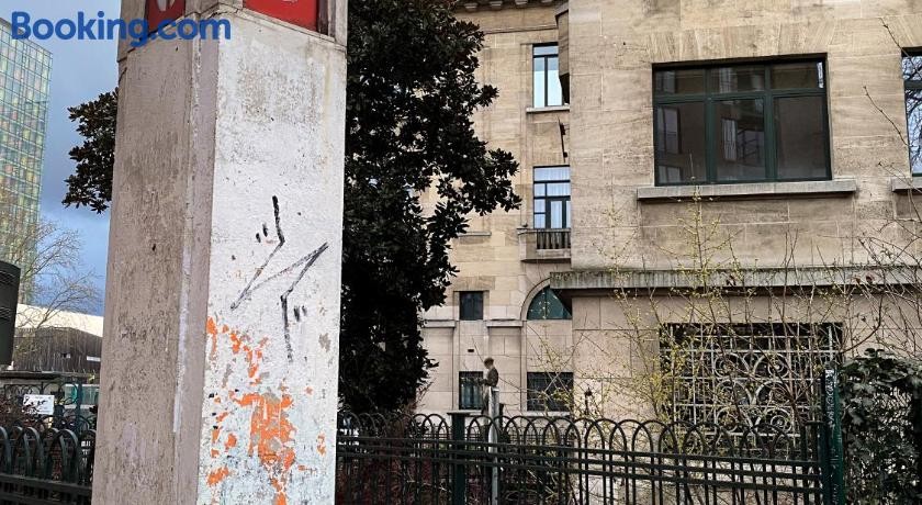 Chambres Pasteur, Location de Vacances à Montreuil