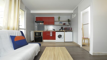 CLOUD RESIDENCE 92, Location de Vacances à Villeneuve-la-Garenne