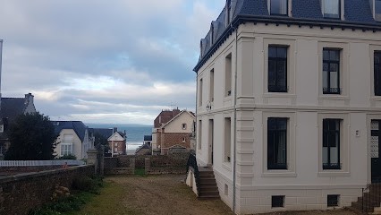 Villa Du Croissant, Location de Vacances à Pléneuf-Val-André
