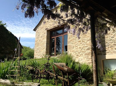 Chambre D'hôtes De Charme Avec Table D'hôtes Et Gîte Près De Belcastel (Aveyron): Moulin De Limayrac, Chambre d'Hôtes à Colombiès