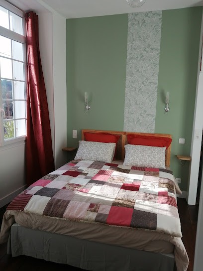 Au Logis de Véchillot, Chambre d'Hôtes à Angoulême