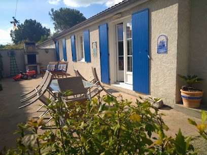 Hélikéa ️ ️ ️ Oléron: Location maison 4 personnes jardin, proche plage Thalasso viaduc, Le Grand-Village-Plage, île d'Oléron, Location de Vacances au Grand-Village-Plage