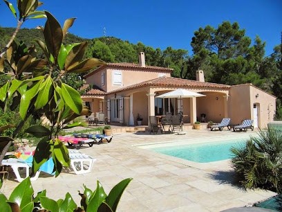 La Jolie Bastide, Location de Vacances à Salernes