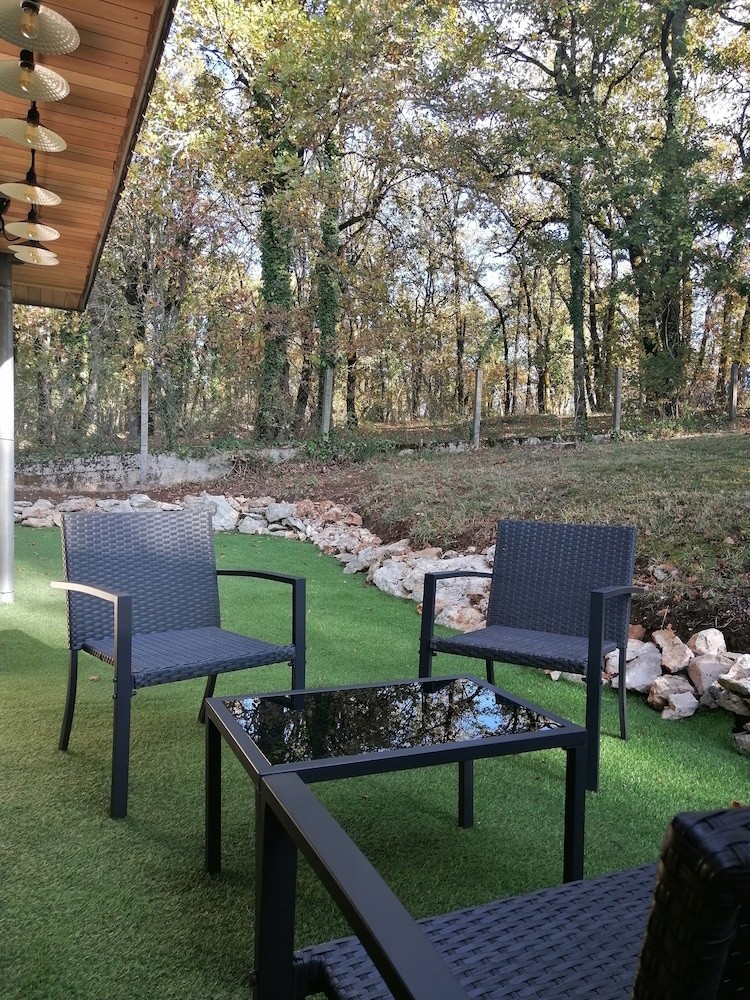 lapausedegout, Chambre d'Hôtes à Lachapelle-Auzac