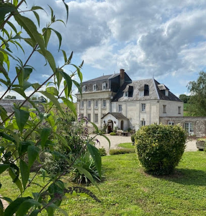 Manoir De Séverine, Maison D'hôtes à Pommereux