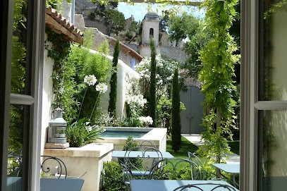 LA MAISON SAINT JEAN, Chambre d'Hôtes à Boulbon